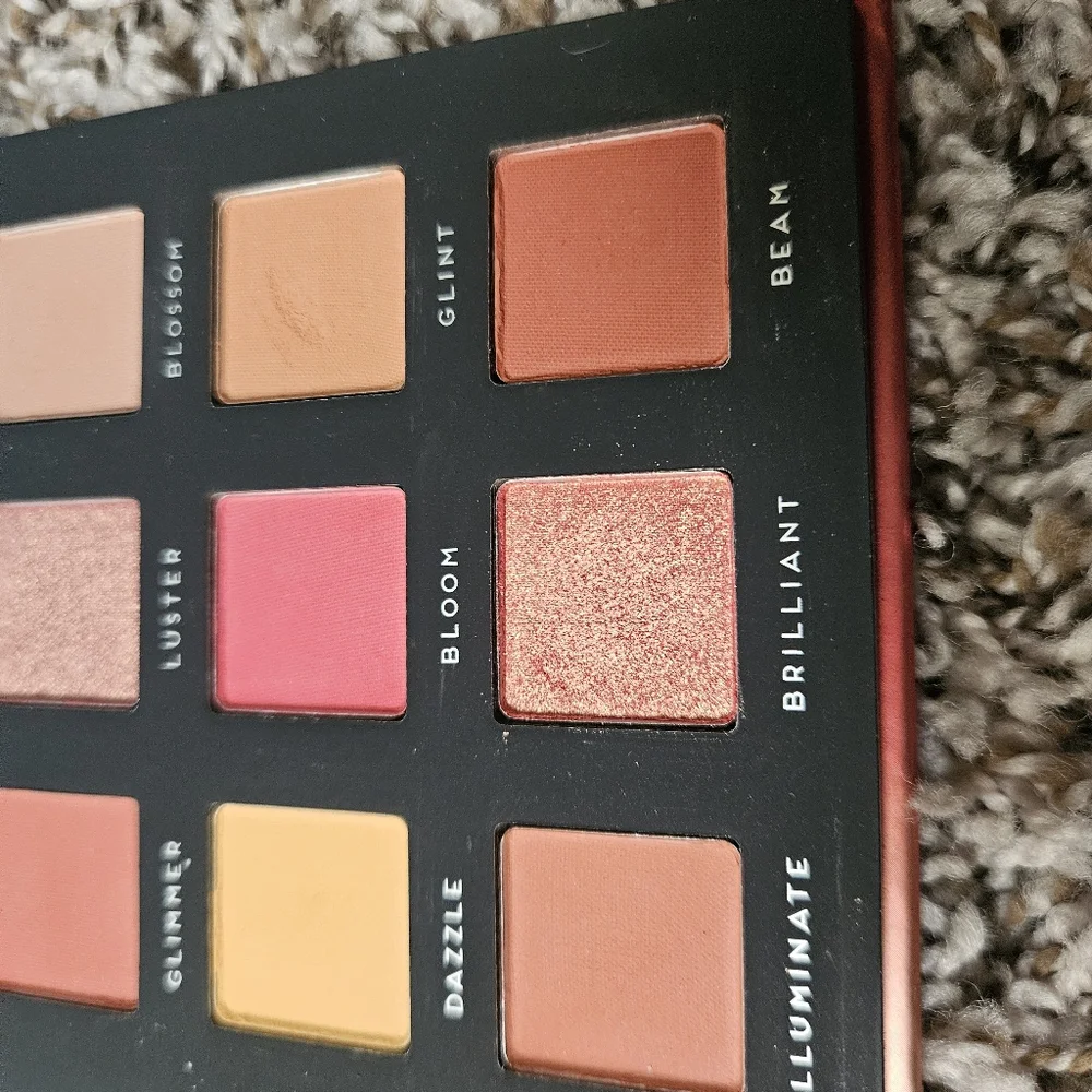 Bad Habit After Glow Eyeshadow Palette - Rose Gold